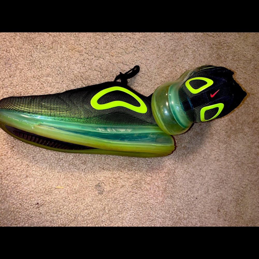 Air max 720 size 7.5